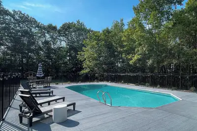 Image de 3 Bedroom Family Home w/ outdoor pool + hot tub