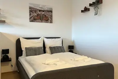 Image de Appartement-Salle de bain privée séparée-d'exception-Vue sur la cour