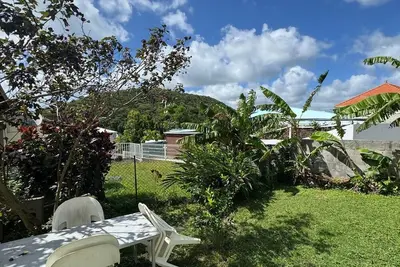 Image de T2 Ste Anne 800 m bourg et plage de la pointe marin, 3 kms des salines