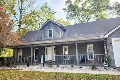 Image de New! Lakelife at Somerset 4-Bedroom Home - Handicap accessible