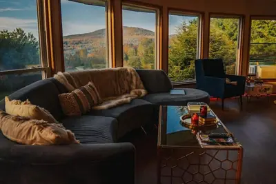 Image de Idyllic Mountain Stay Hot Tub, Wood Stove, Games