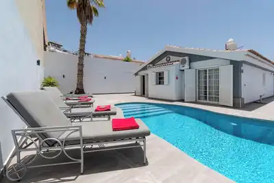 Image de Villa Skylight. Beautiful 7 Bedroom Villa. Private Heated Pool