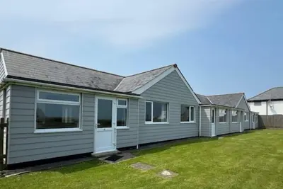 Image de Atlantic View Chalets #1 | Self-catering holiday cottage near Crantock beach