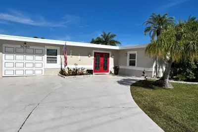Image de Florida amazing Pool/Spa 3-3 outdoor spectator Home. Outstanding amenities