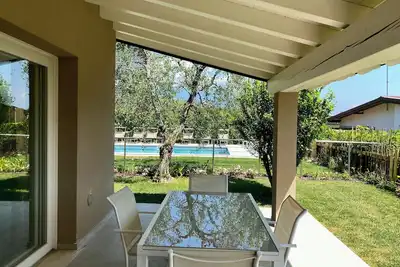 Image de Two-room Apt. on ground floor - Manerba d. Garda - 5 minutes on foot from Lake