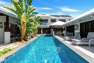 Image de The Peony Isle Luxe Lakeside Haven with Pool and Spa