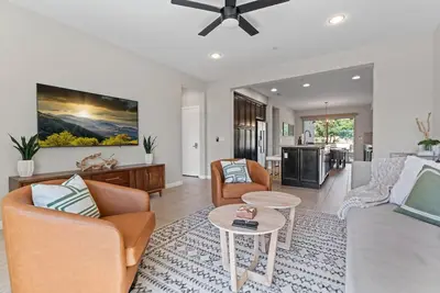 Image de Pga Signature Beauty! 4 Bed/4 En Suite Bath! Walk to Stadium Course/Ernies!