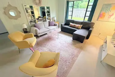 Image de Lustrous Lustron