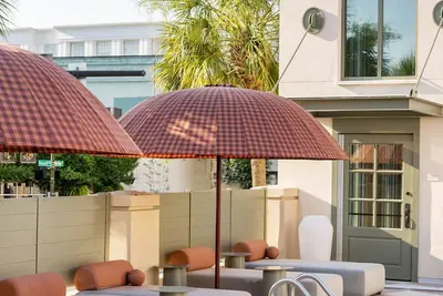 Image de Charleston Stay | 2 Queen Beds + Wellness Perks