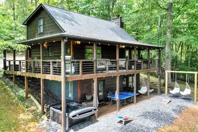 Image de Amenities Galore! Frisbee Golf - Gym - Ping Pong - Spa - Creek! Close to the fun