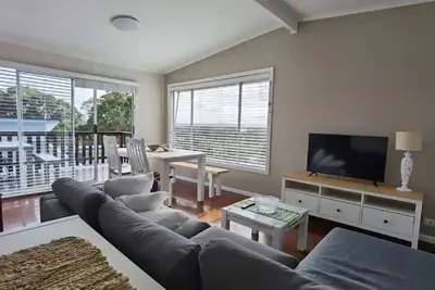Image de 1 Divide St - Nestled in a quiet street in Forster.