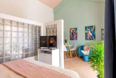 Image de Welcome to Tropical Groove Studio – Your Vibrant Beachside Escape in Punta Cana!