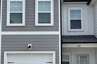 Image de Charming 3-bedroom Masters convenience