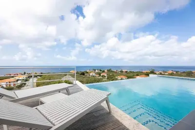 Image de Ocean View New Private Villa w\/Pool, Stylish 3 bedrooms, Walk to the Beach