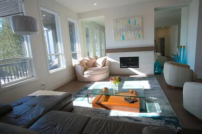 Image de Zen Retreat in the Hills | Nature & City Escape + City Access, \n\n🔌 Ev-Friendly