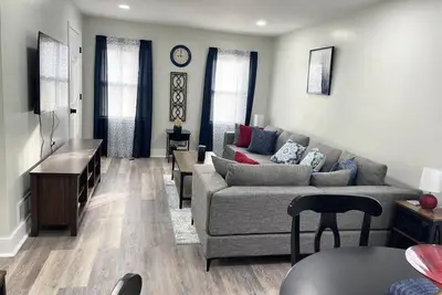 Image de Chic & Convenient Atlanta Retreat: 3-Bedroom Haven Near Airport & Marketplace