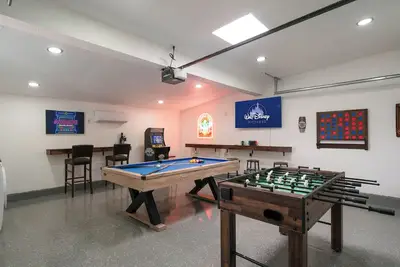 Image de Family Friendly Home W/ Game Room/Hot Tub/5 Mins From Park