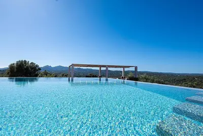 Image de Villa Zirima: A characteristic and welcoming two-story villa surrounded by the greenery, with Free Wi-Fi.