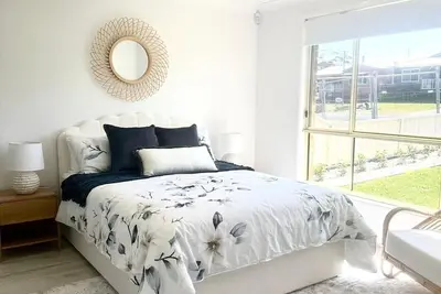 Image de Sanctuary by the bay
