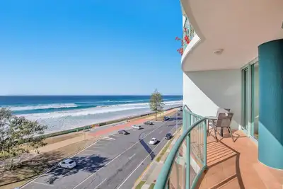 Image de 2 Bedroom Ocean View Apartment