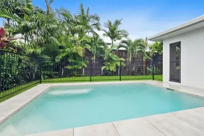 Image de Seaside - Coastal Comfort with Heated Pool