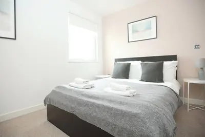 Image de Modern Apartment-Cardiff Bay-Pvt Parking