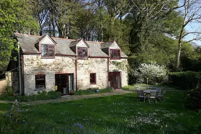 Image de Charming, quiet vacation home - perfect for discovering the whole of Cornwall!