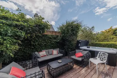 Image de The Andromeda Hideaway - 6br, Hot tub, Bbq