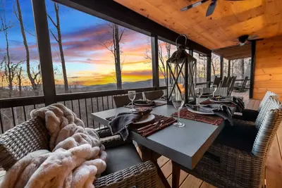 Image de 3 King Suites + Kids Room, 2-State Mtn View Ga&Nc