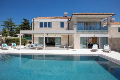 Image de Charming 3-bedroom villa in enchanting Cavtat
