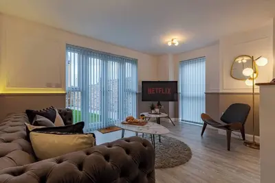 Image de Sherlock Urban Escape | 4br Townhouse with Garden & Parking