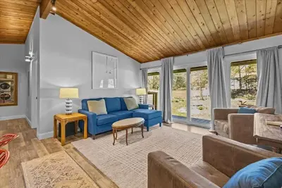Image de Griffin Chalet 3 about a mile to Stowe Resort