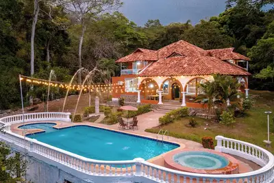 Image de Villa Salma | Ac, Piscina, 21 personas