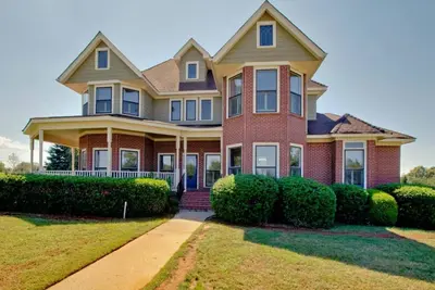 Image de Holiday House 5 Bedroom-5 king beds/4. 5 Baths, Pet Friendly, Pool During Summer*