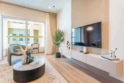 Image de Renovated 1br with Partial Sea and City Views Near Beach, Elite Residence
