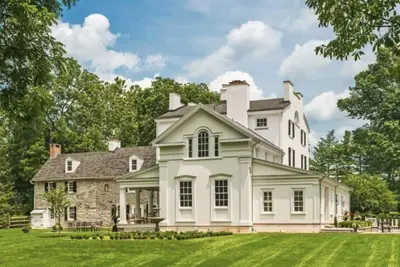 Image de 7 Bed\/7 Bath Historical Estate 1\/2 Mile to Philly Cricket Club!