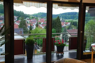 Image de Apartment with balcony and wonderful view. Sunny, quiet location on the outskirts