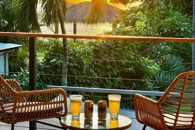 Image de Beachfront condo, 37 steps onto Playa Potrero from the back door. Sleeps 6!