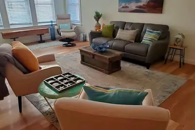 Image de Walk across street-Be on the beach. Avon peace-SalTSquire