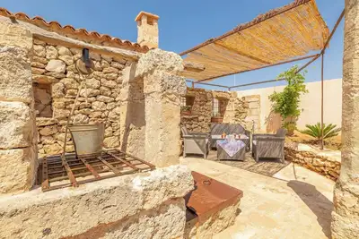 Image de Trullo Mmammineddhu - vicino le spiagge di sabbia