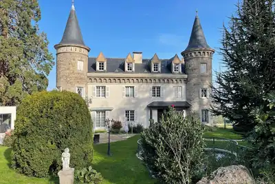 Image de Chambre d'Hôtes de charme dans un château avec petit déjeuner inclus