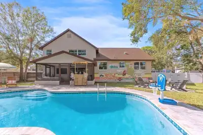 Image de 5Br/3b Pool•Spa•theatre•gameRm