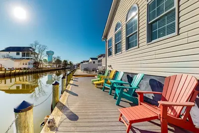 Image de Swann Keys spacious house w/patio, grill, boat access & shared pool
