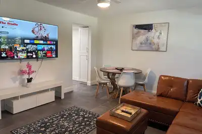 Image de Spacious 1-bedroom apartment with WiFi, Ac in lovely East Delray Beach