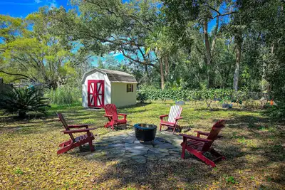 Image de Cozy Cottage Under the Oaks, Pet-Friendly and Minutes from Mt. Dora