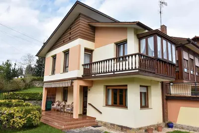 Image de Maison à Liérganes avec jardin et jeux