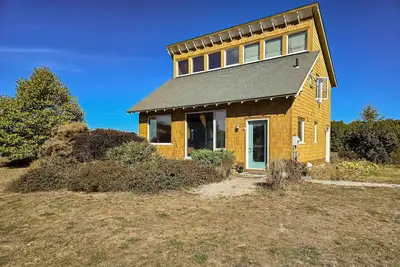 Image de Picturesque Home in Maple City w/ a Large yard, Great views, near Lakes & Trails