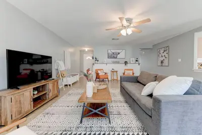 Image de King Beds, Fenced Yard & Dogs Ok in Cedar Park