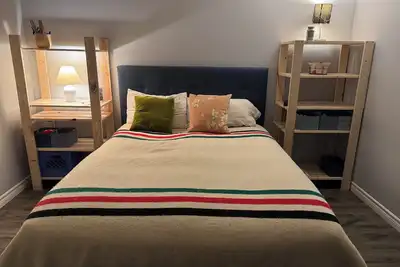 Image de New for Canada Games! Pet-friendly rental close to downtown w/ offstreet parking