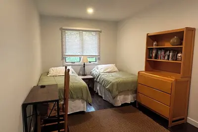 Image de Charming 3-bedroom Hither Hills beach house with ocean beach rights.